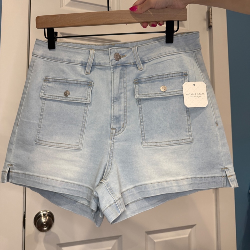 Altar'd State Light Wash High Waisted Utility Denim Shorts Size 30
